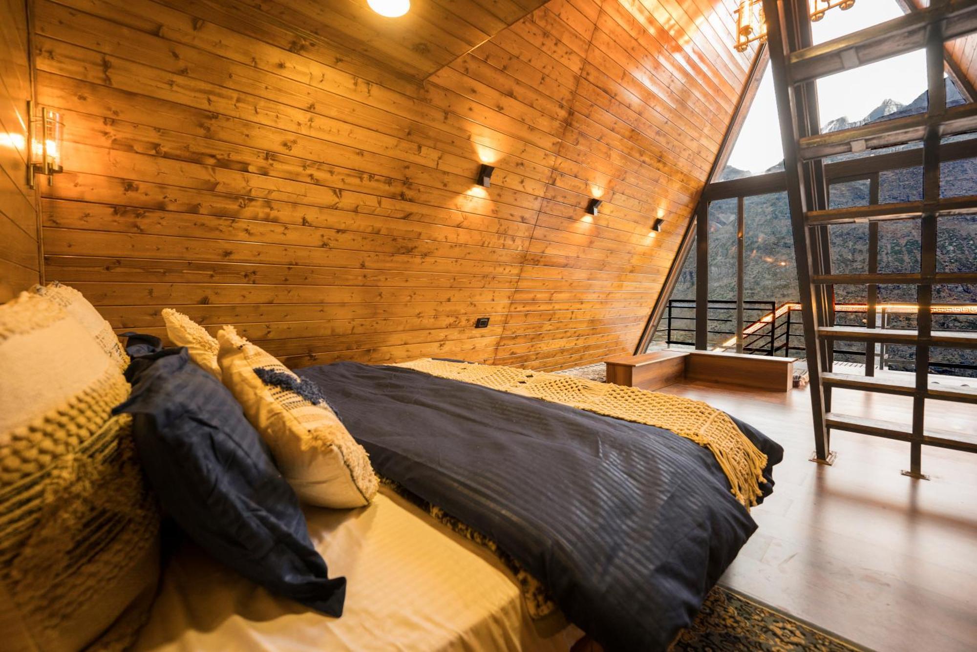 Fairyfolk Homes * Sissu